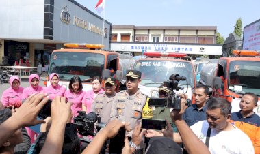 HKGB-ke-72-Bhayangkari-Polres-Lamongan-Dropping-107.000-Liter-Bantuan-Air-Bersih